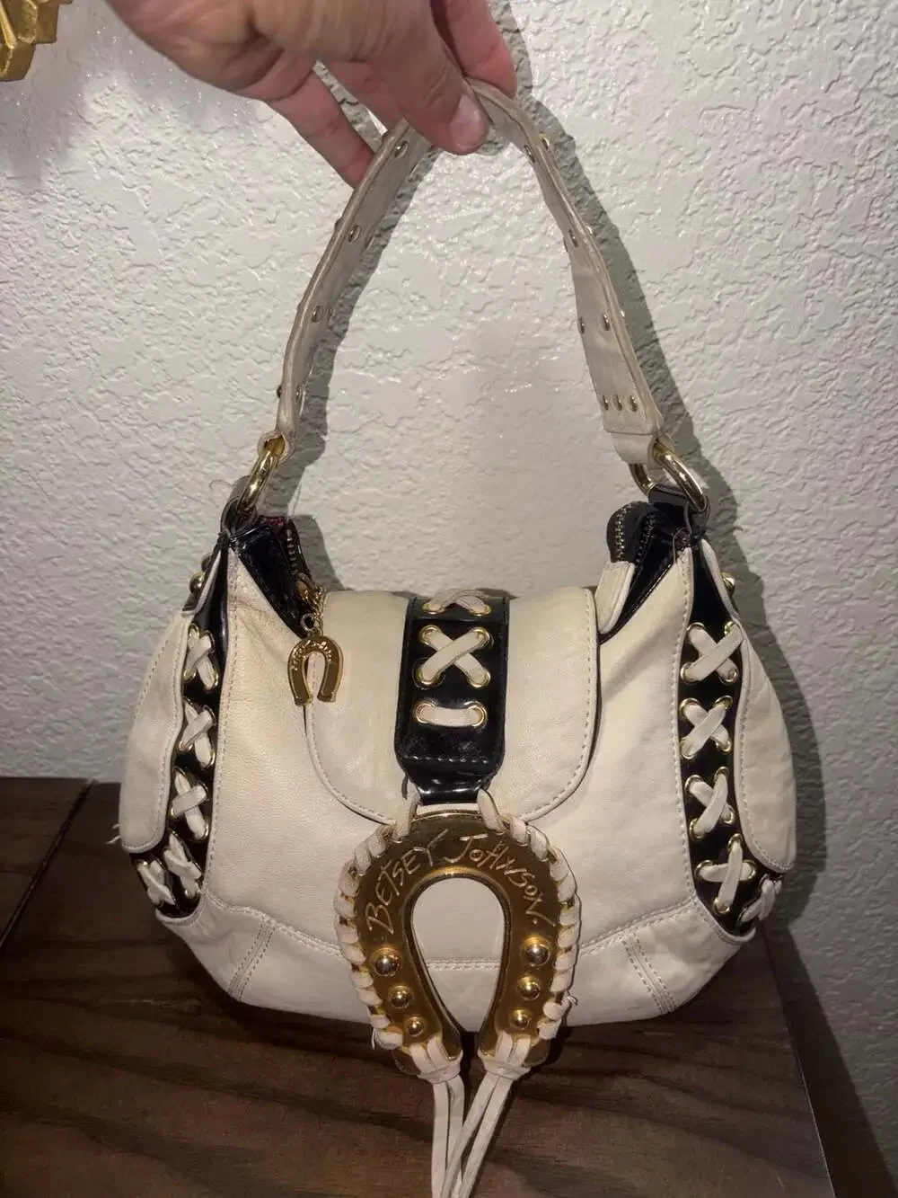 Betsey Johnson Y2K Rare White Horseshoe Bag